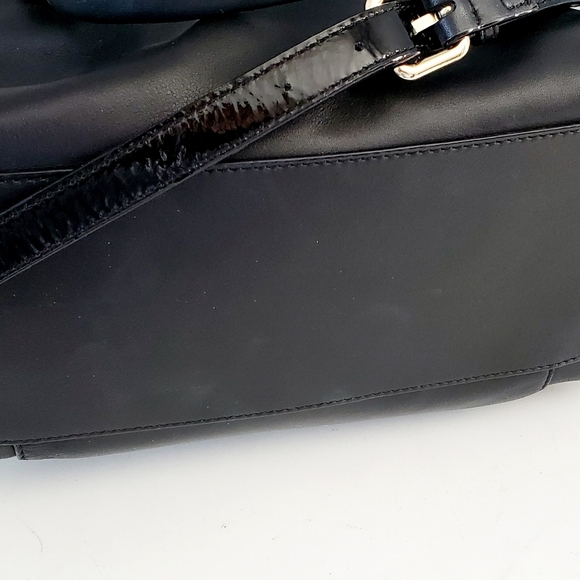 Kate Spade Black Cow Hide Leather Crossbody/Satchel Purse Classic Look Medium - Picture 4 of 8